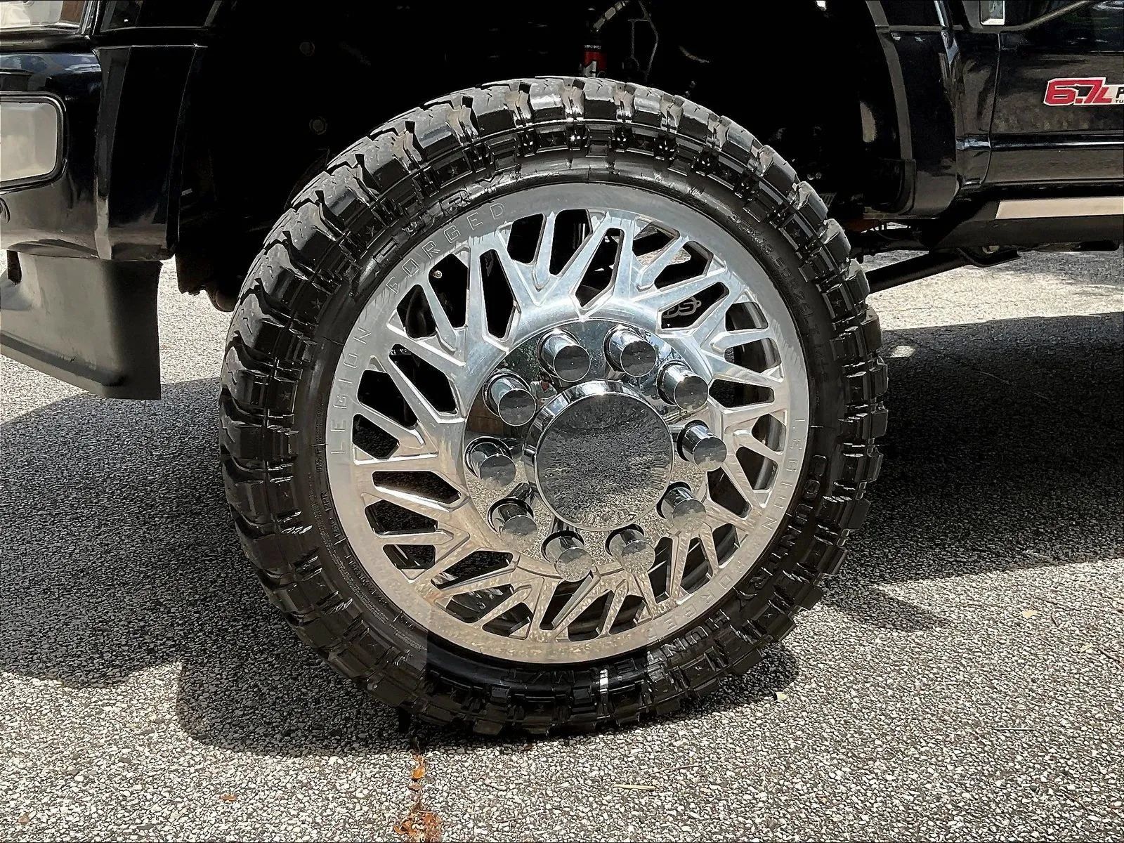 Used 2023 Ford F450 Platinum w/ FX4 Off-Road Package AWD/4WD image 39