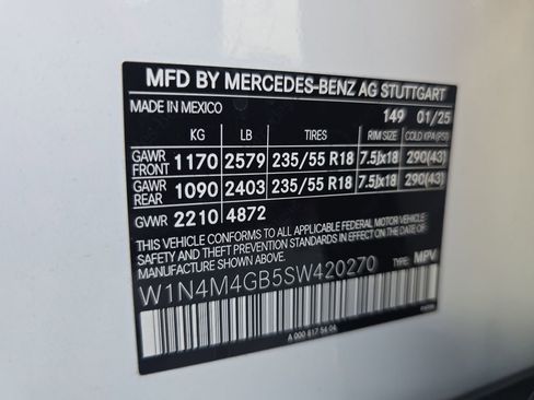 Certified 2025 Mercedes-Benz GLB 250 image 37