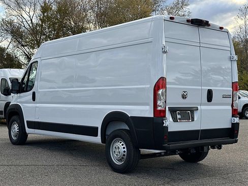 New 2026 RAM ProMaster 2500 w/ Convenience Group image 4