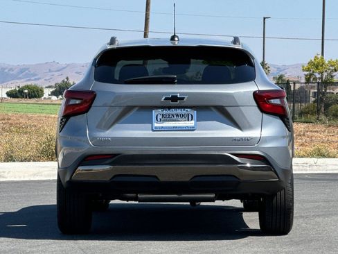 New 2025 Chevrolet Trax ACTIV image 5