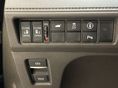 Used 2023 Honda Odyssey Touring image 36