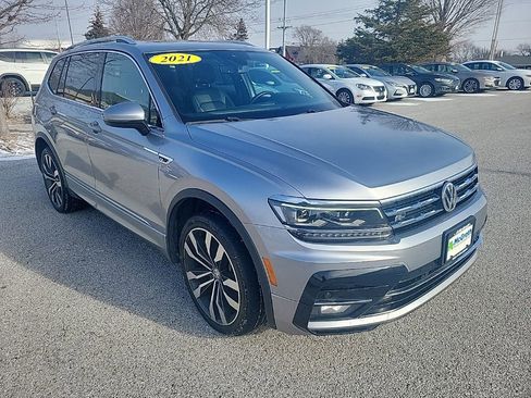Used 2021 Volkswagen Tiguan SEL Premium R-Line w/ 3rd Row Seat Package image 10