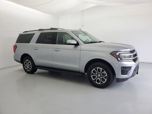 Used 2024 Ford Expedition Max XLT AWD/4WD image 4