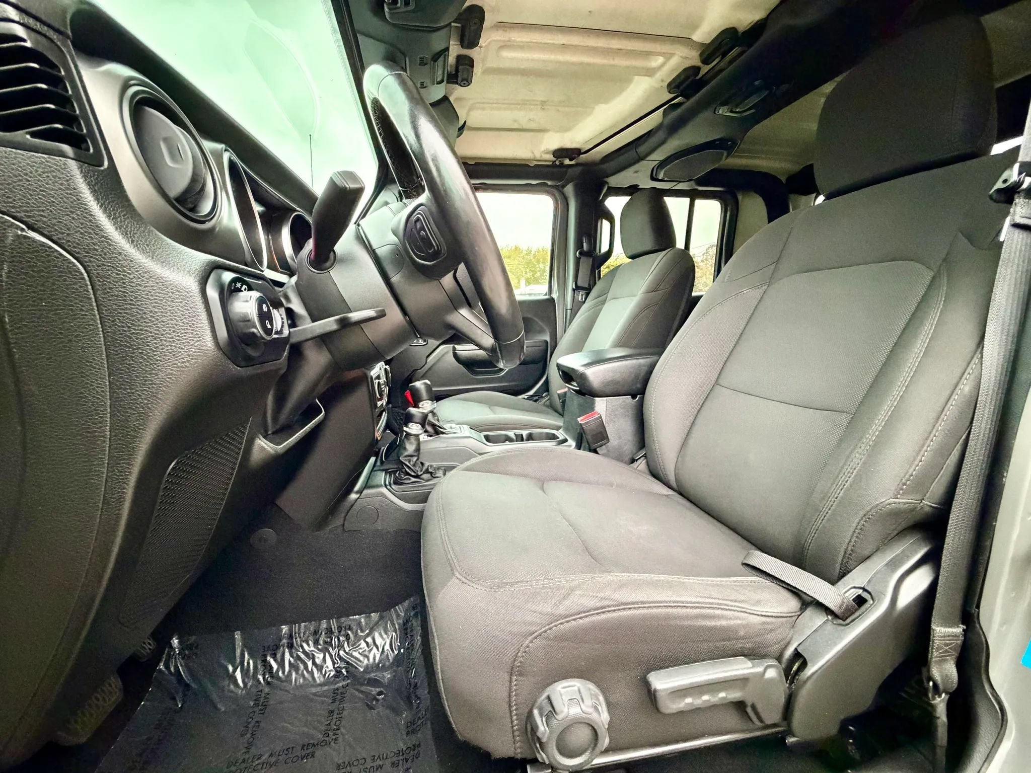 Used 2023 Jeep Gladiator Sport AWD/4WD image 22