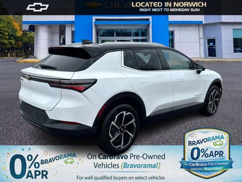 New 2026 Chevrolet Equinox EV LT image 6