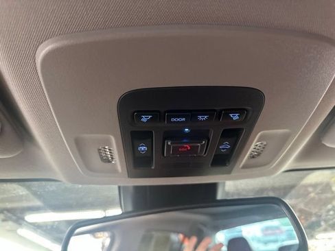 Used 2022 Toyota Camry XSE w/ Navigation Package FWD image 13