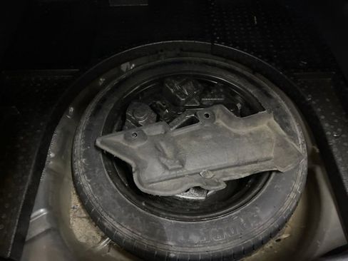 Used 2017 Ford Focus SE image 12