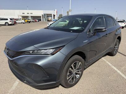 Used 2021 Toyota Venza LE w/ Carpet Mat Package (TMS)