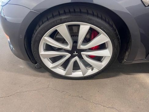 Used 2019 Tesla Model 3 Performance image 30