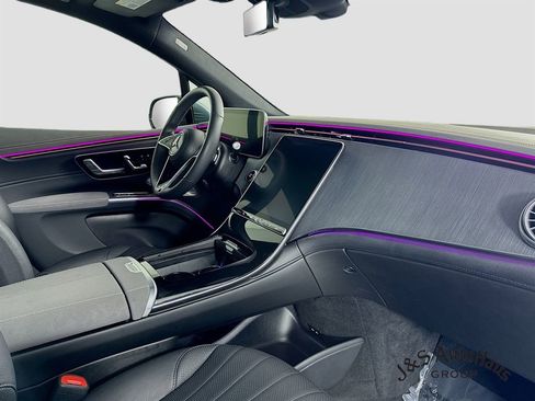 Used 2023 Mercedes-Benz EQS 450+ 4MATIC SUV w/ Pinnacle Trim Package image 37