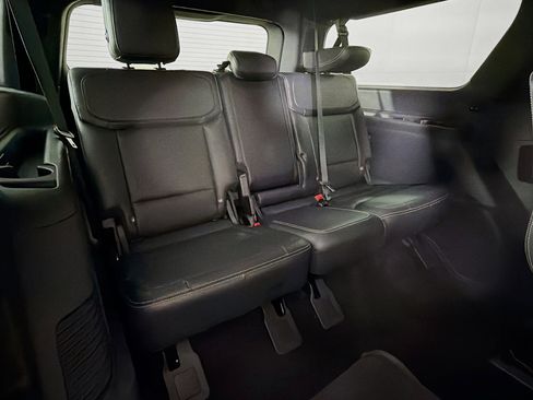 Used 2025 Ford Expedition Max Platinum w/ Stealth Performance Package image 29