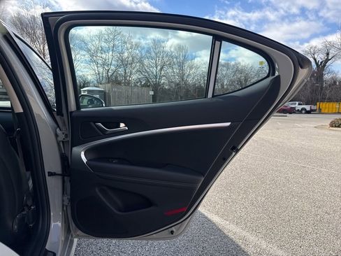 New 2026 Genesis G70 2.5T RWD image 31