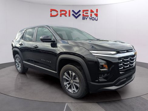 New 2026 Chevrolet Equinox LT w/ Safety and Technology Package image 7