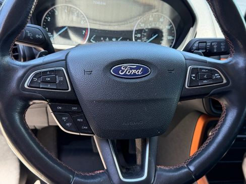 Used 2018 Ford EcoSport SES w/ SES Cold Weather Package AWD/4WD image 13