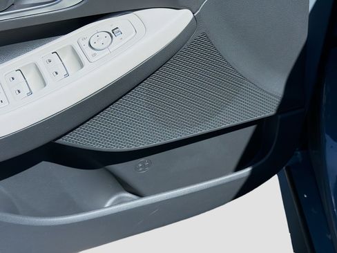 Used 2025 Hyundai Sonata SE image 22