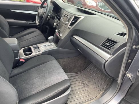 Used 2014 Subaru Legacy 2.5i Premium AWD/4WD image 25
