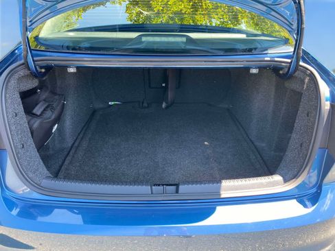 Used 2017 Volkswagen Jetta SE FWD image 25