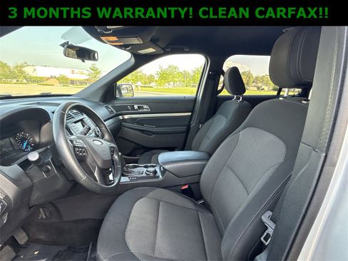 Used 2018 Ford Explorer XLT image 14
