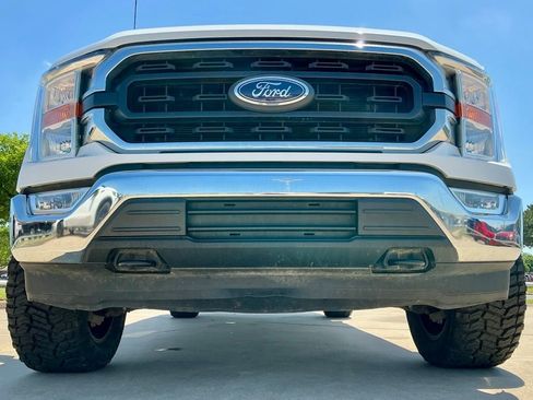 Used 2022 Ford F150 XLT w/ Equipment Group 301A Mid image 9