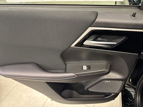 New 2026 Mitsubishi Outlander ES FWD image 37