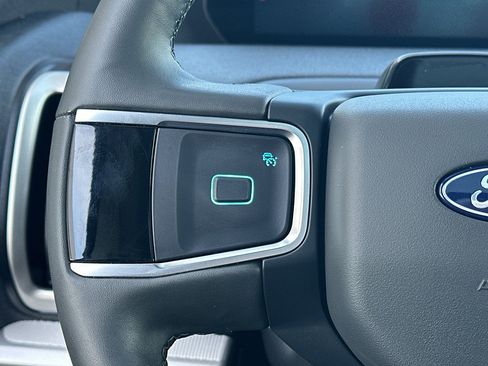 Used 2025 Ford Expedition Max Active image 15