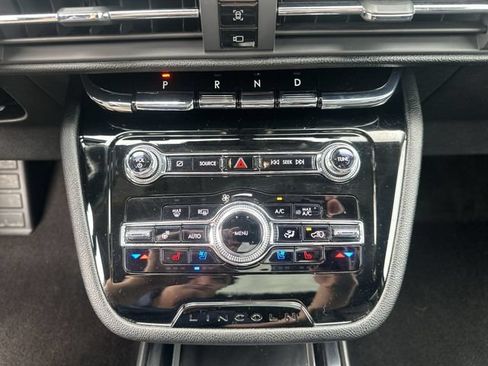 Used 2022 Lincoln Corsair AWD w/ Premium Package image 19