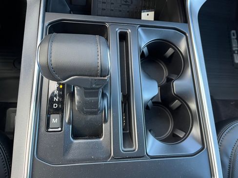 New 2025 Ford F150 Platinum w/ FX4 Off-Road Package image 13