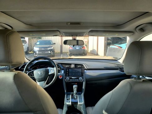 Used 2016 Honda Civic EX image 32