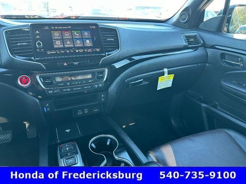 Certified 2025 Honda Ridgeline Black Edition image 15