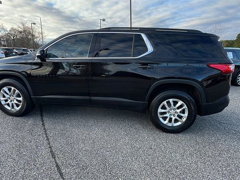 Used 2019 Chevrolet Traverse LT image 8