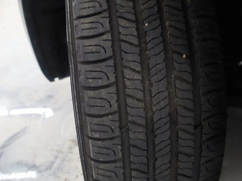 Used 2011 Honda Odyssey EX-L image 9