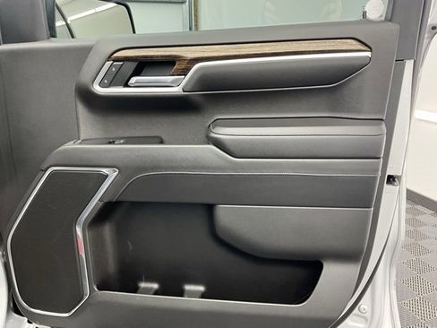 Used 2022 GMC Sierra 1500 Elevation image 15