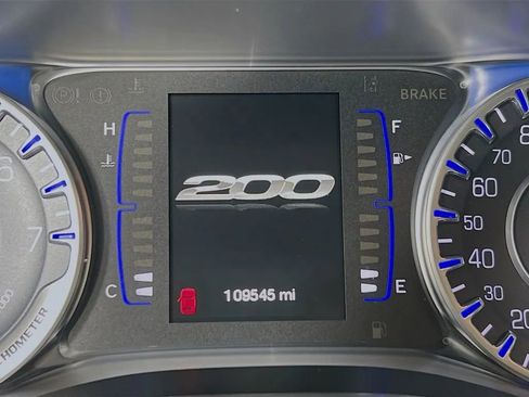 Used 2015 Chrysler 200 Limited w/ Convenience Group image 15