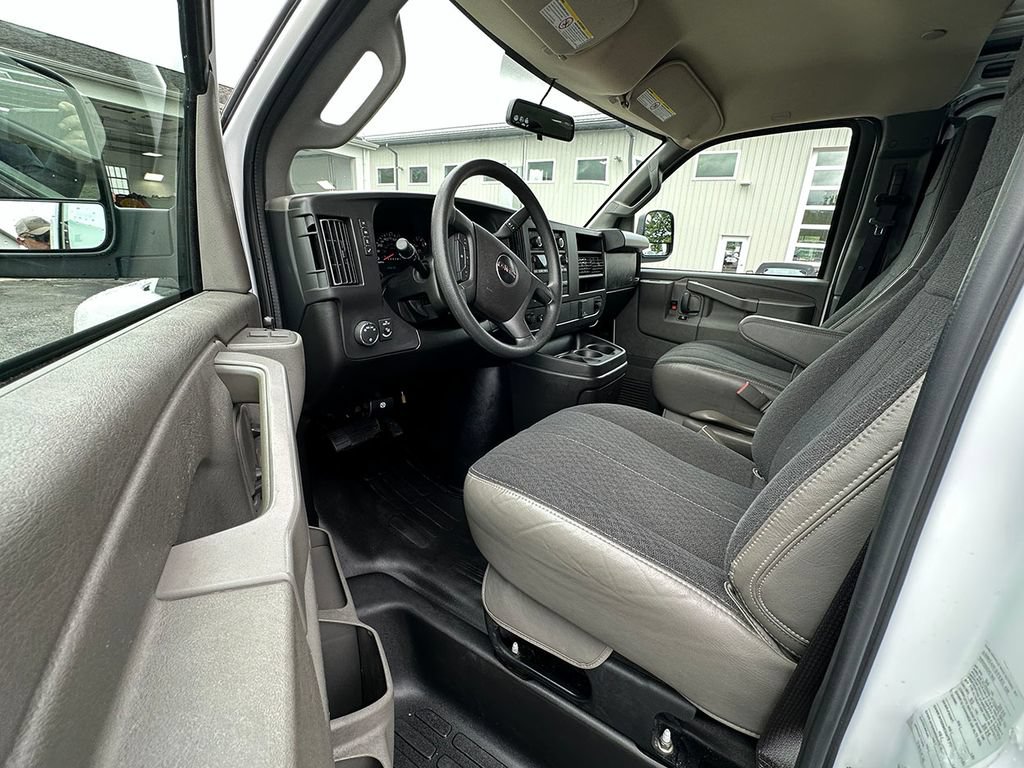 Used 2025 GMC Savana 2500 w/ Driver Convenience Package RWD image 24