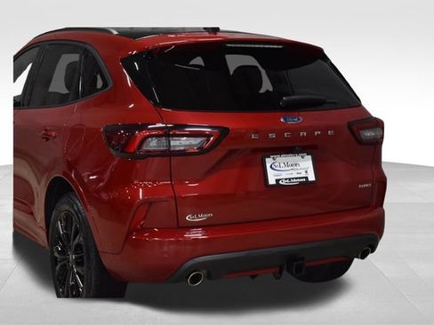 Used 2023 Ford Escape ST-Line Elite w/ Premium Technology Package AWD/4WD image 8