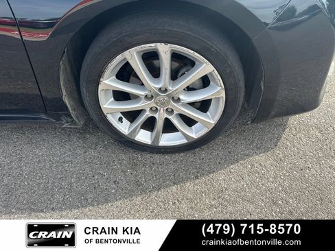 Used 2013 Toyota Avalon XLE Touring FWD image 8