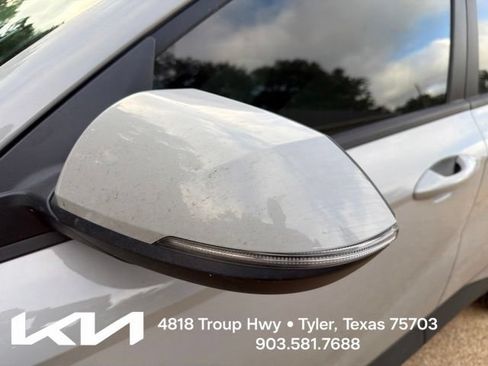 Used 2024 Hyundai Kona SEL w/ Convenience Package FWD image 5
