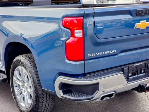 Used 2024 Chevrolet Silverado 1500 LTZ w/ LTZ Premium Package image 18