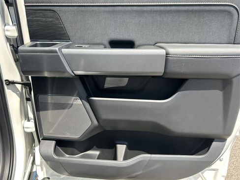 New 2025 Ford F150 Lariat w/ Equipment Group 502A High image 15