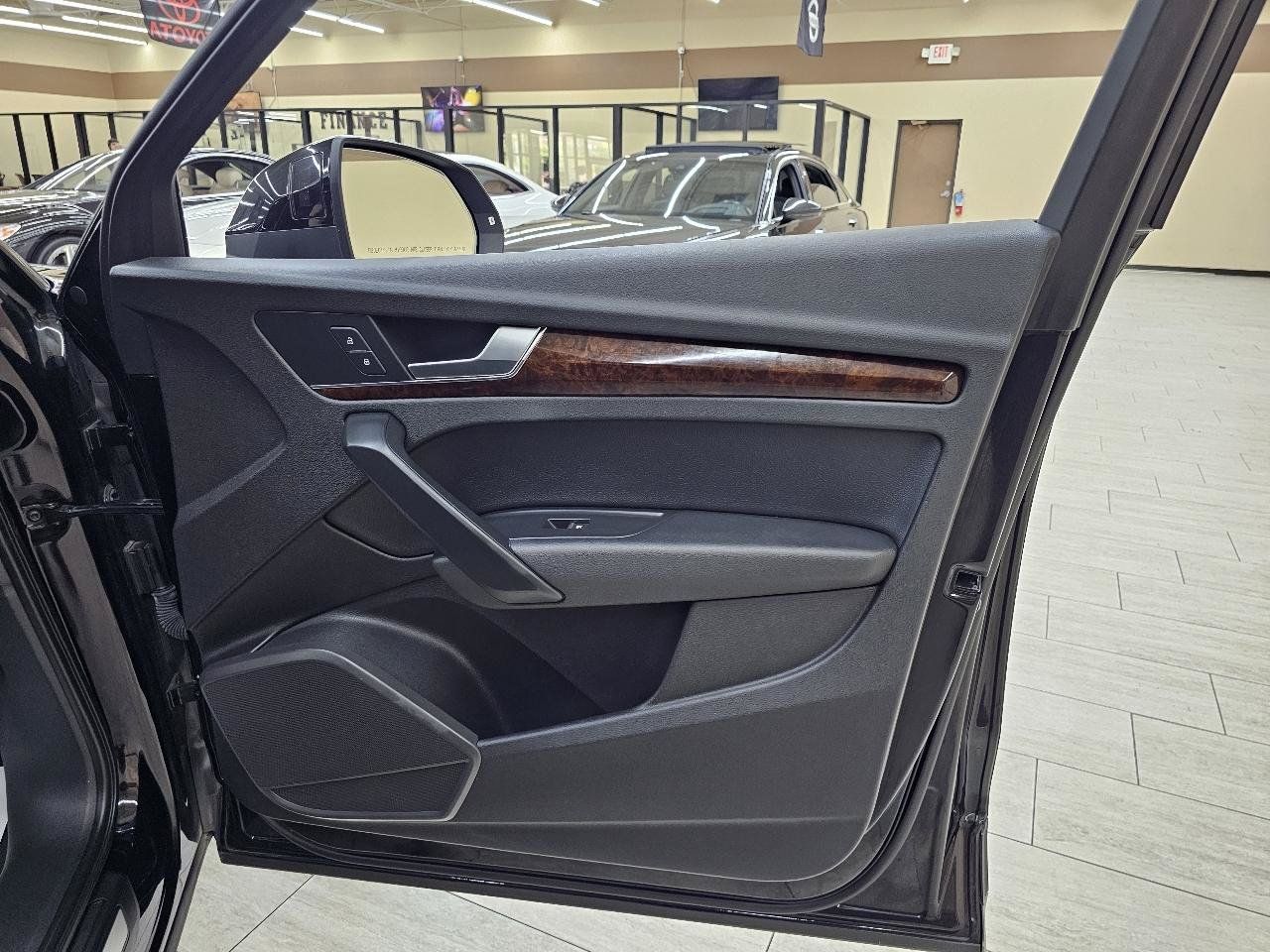 Used 2018 Audi Q5 2.0T Premium Plus AWD/4WD image 42
