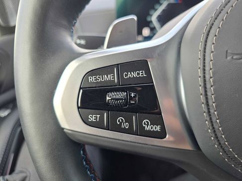 Used 2025 BMW X7 M60i w/ Executive Package image 33