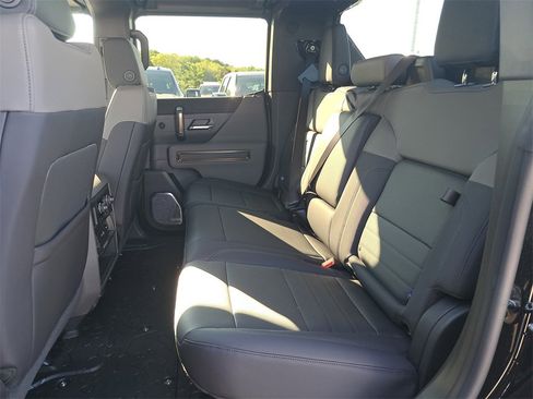 New 2025 GMC Hummer EV 3X w/ Extreme Off-Road Package image 15