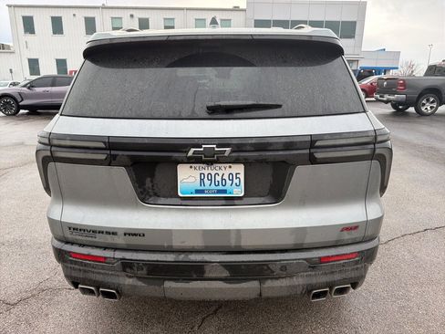 Used 2025 Chevrolet Traverse RS w/ LPO, Floor Liner Package image 6