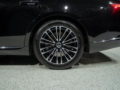 Certified 2026 Mercedes-Benz S 500 4MATIC image 5