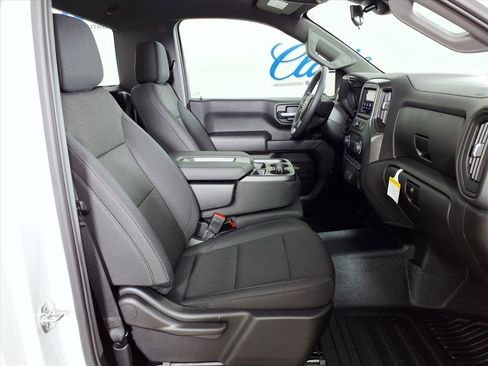 New 2026 Chevrolet Silverado 1500 W/T image 18