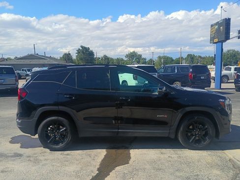 Used 2023 GMC Terrain AT4 AWD/4WD image 5
