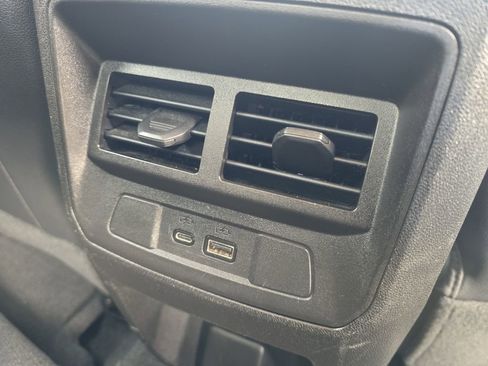 Used 2023 GMC Canyon AT4 w/ Technology Package image 22