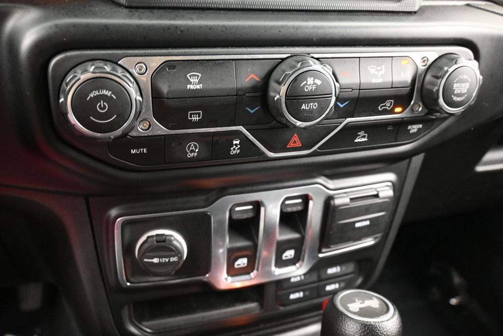 Used 2022 Jeep Wrangler Sport AWD/4WD image 19