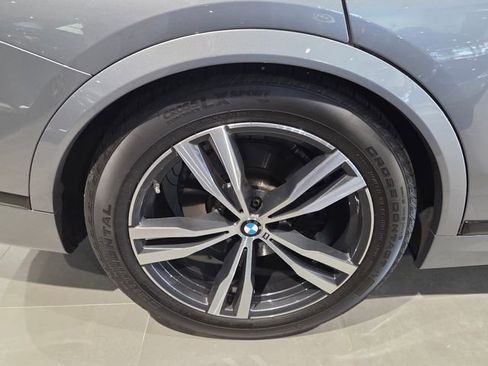 New 2026 BMW X7 xDrive40i w/ M Sport Package image 9