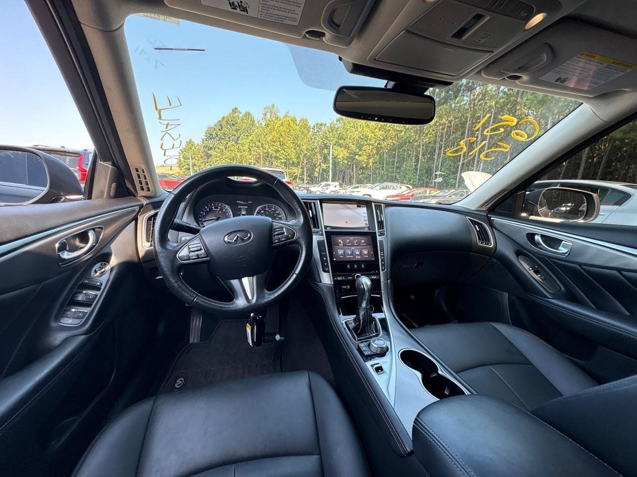 Used 2017 INFINITI Q50 Signature Edition w/ All Weather Package (L93) AWD/4WD image 8